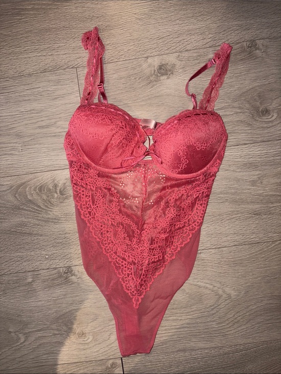 La Vie En Rose Other - La Vie en rose Coral Lace Sheer Bodysuit